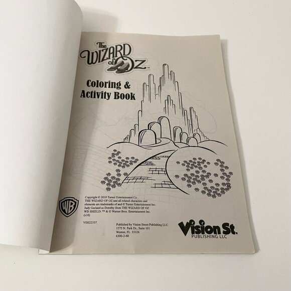The Wizard of Oz The Emerald City Coloring and Activity Book - Picture 7 of 16